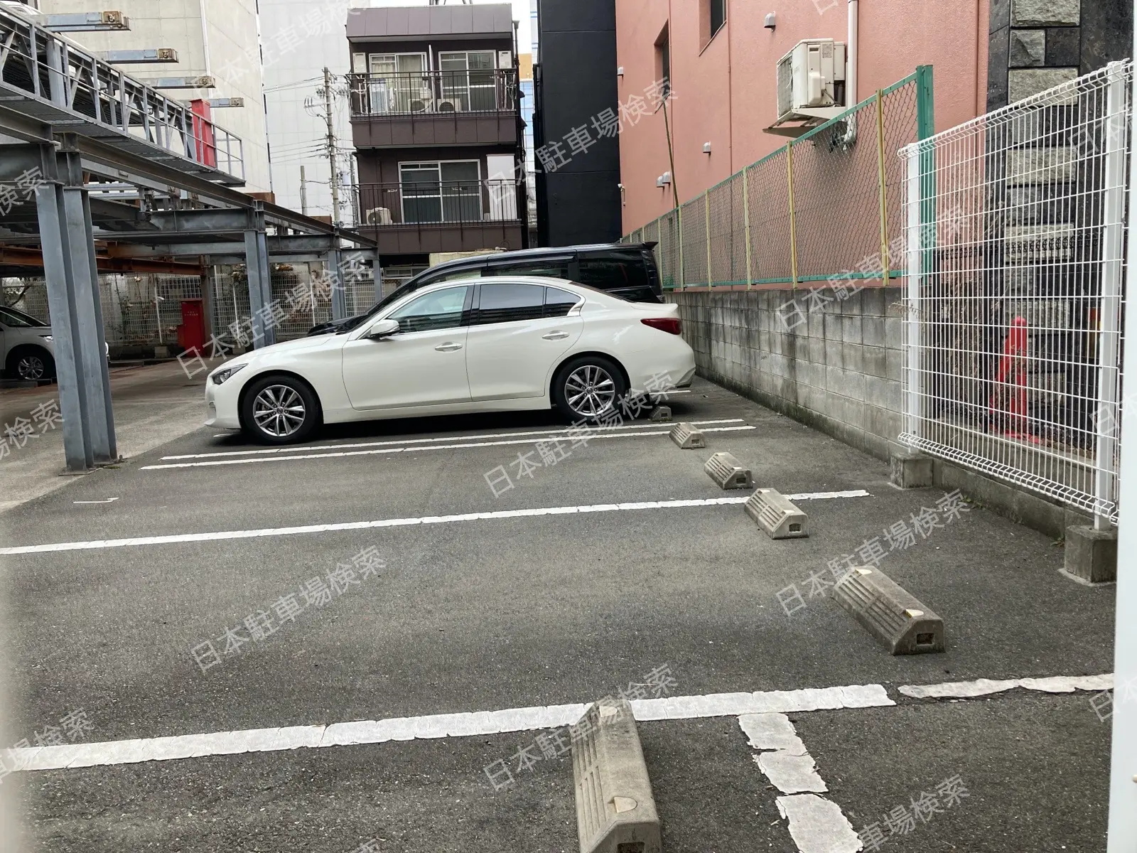 大阪市淀川区西中島６丁目9　月極駐車場