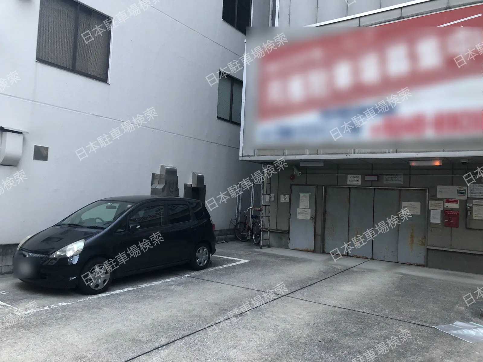 西区阿波座１丁目11　月極駐車場