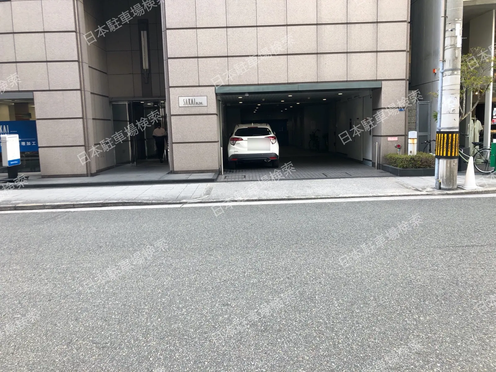 大阪市中央区南船場３丁目　月極駐車場