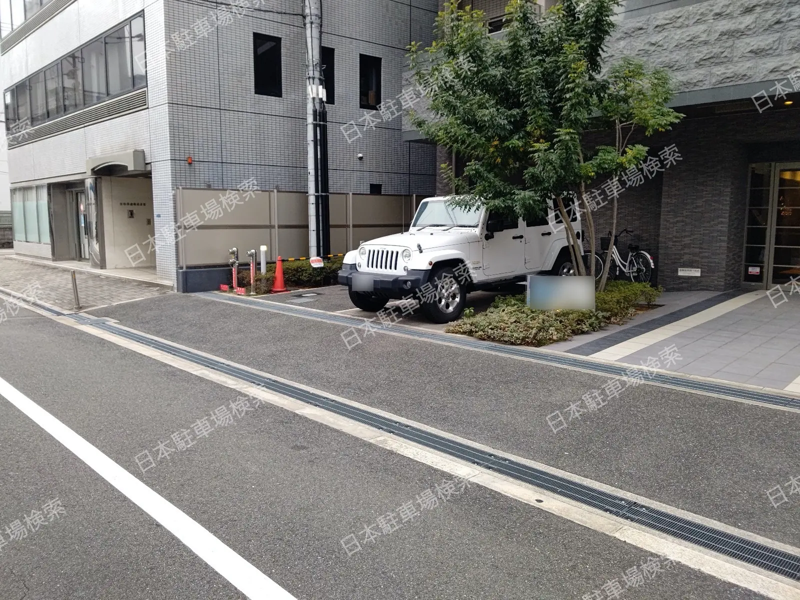 大阪市中央区高麗橋１丁目　月極駐車場