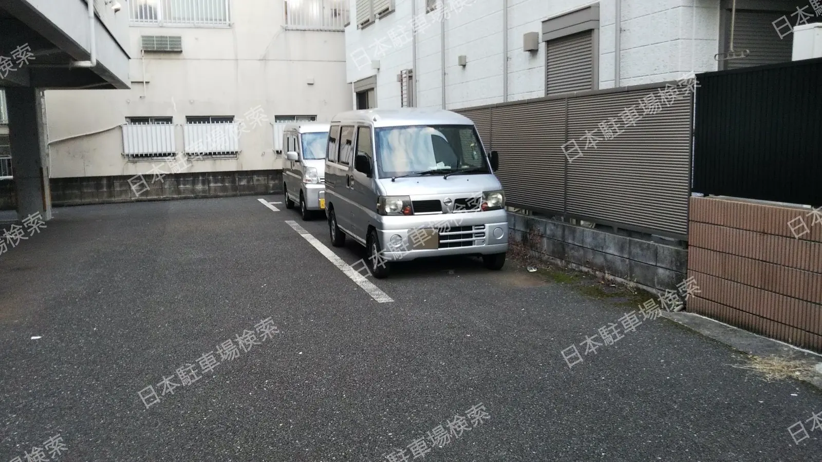 新宿区西新宿7丁目　月極駐車場