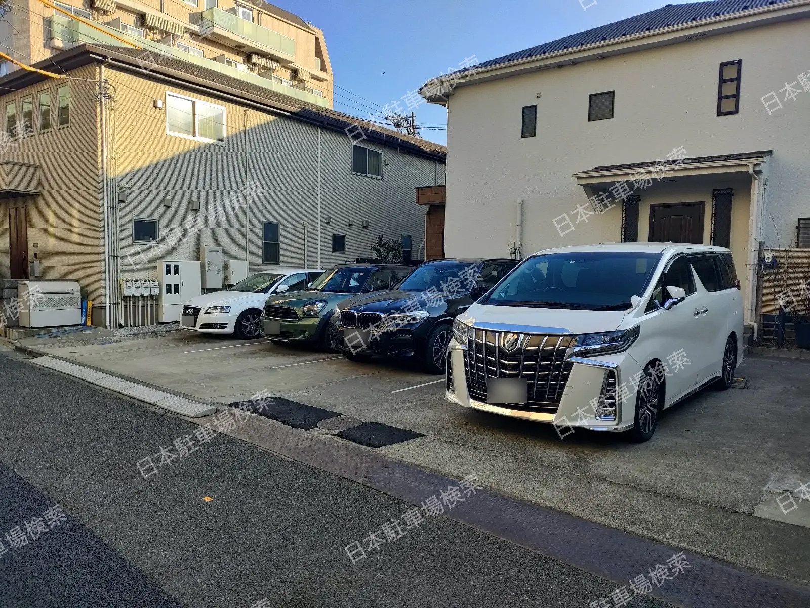 高輪４丁目4(屋外・平面) 月極駐車場