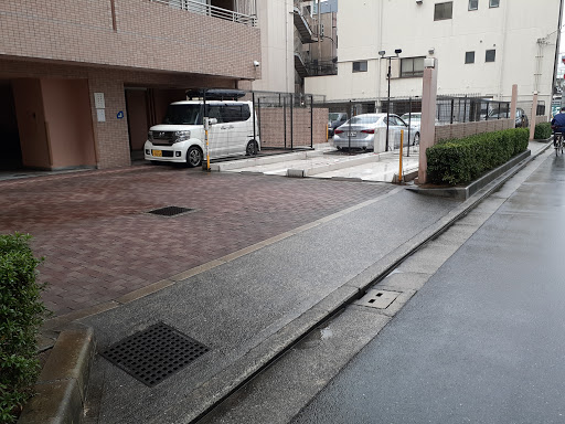 堺東シティタワー月極駐車場