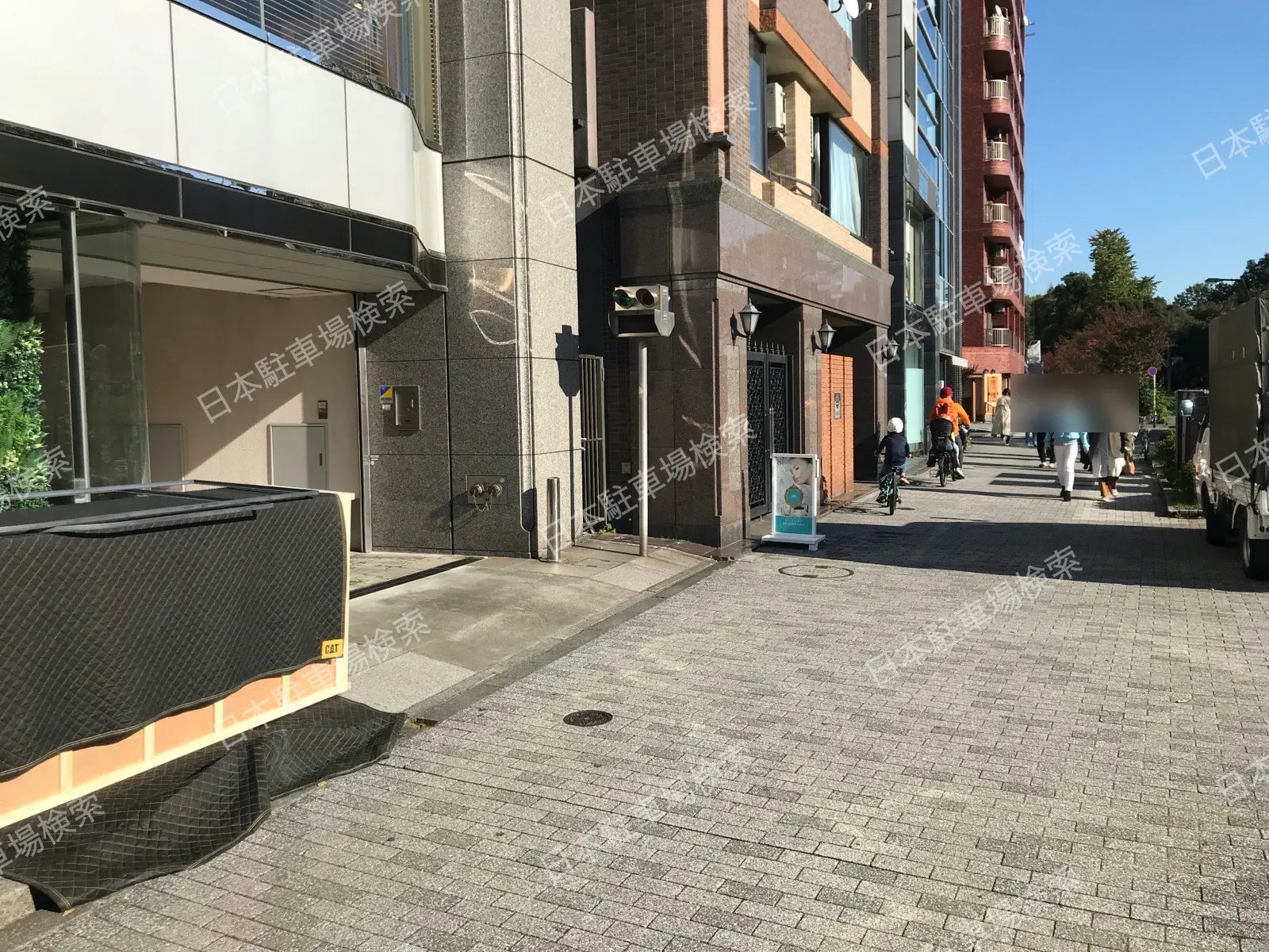 新宿区新宿２丁目　月極駐車場