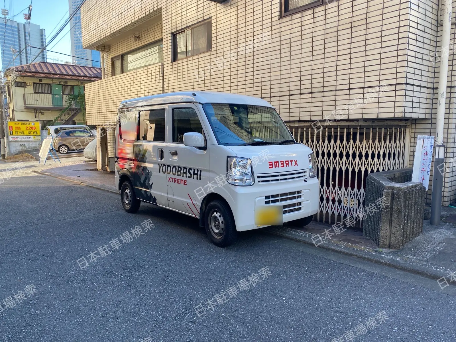 新宿区西新宿４丁目　月極駐車場