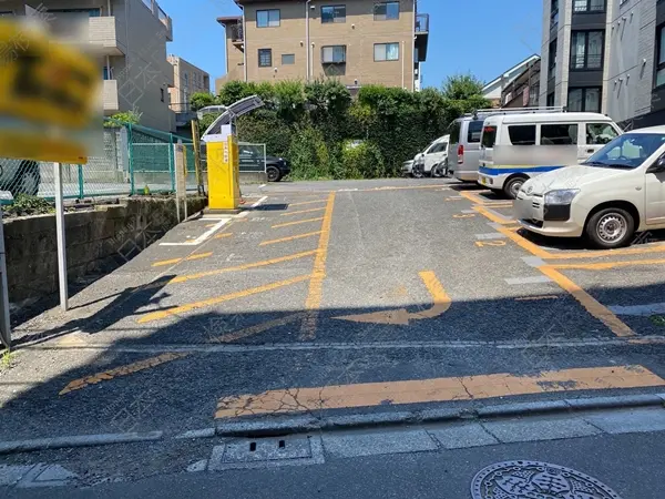 渋谷区千駄ヶ谷２丁目  月極駐車場