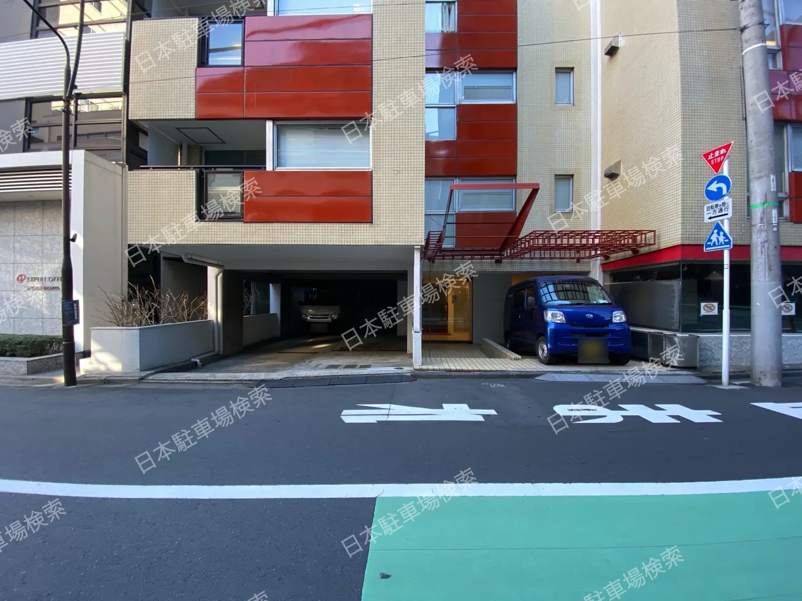 千代田区麹町２丁目　月極駐車場