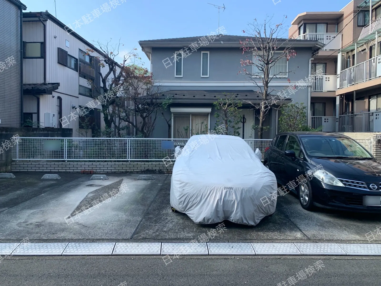 新宿区中落合４丁目月極駐車場