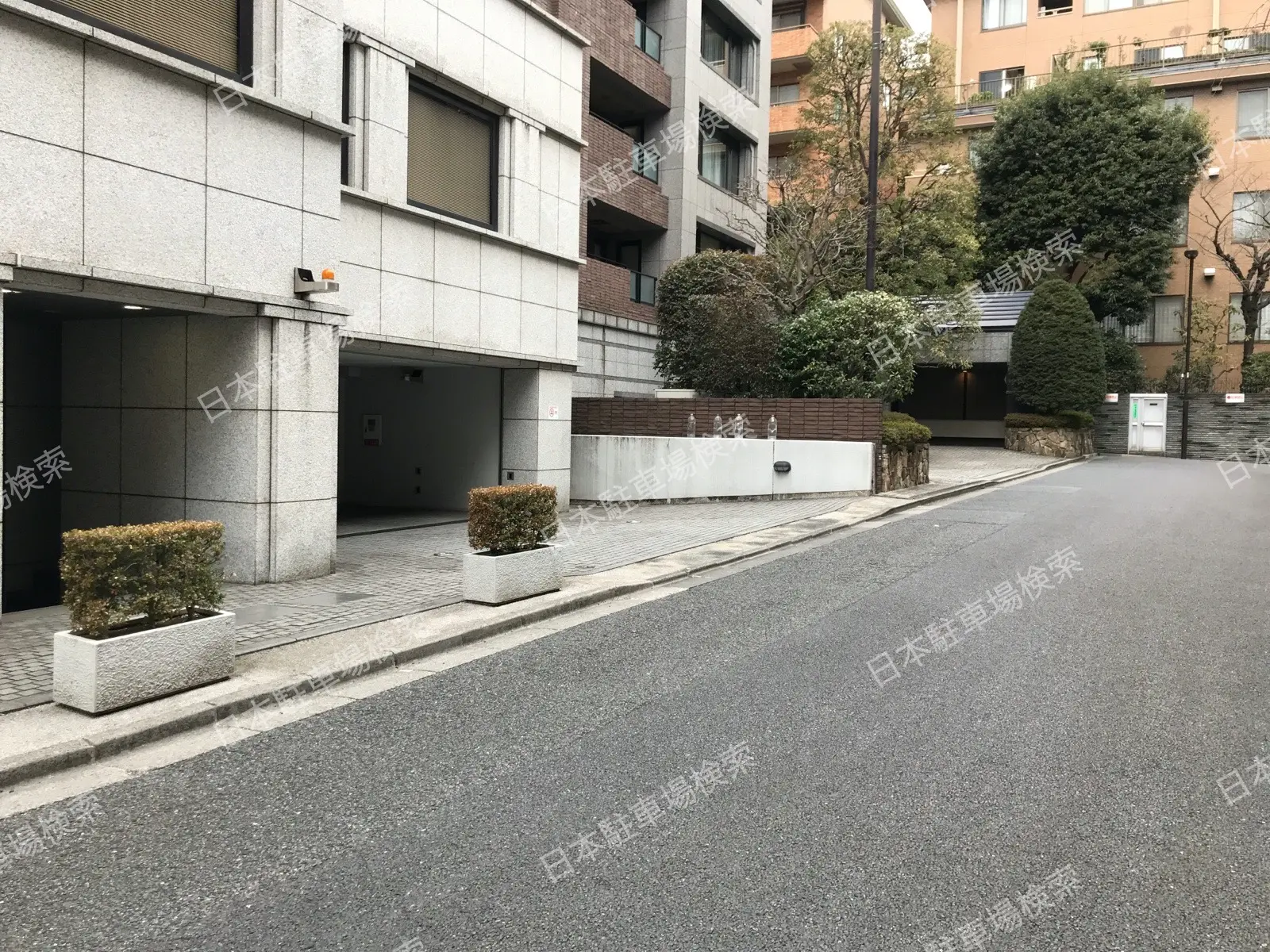 千代田区一番町　月極駐車場