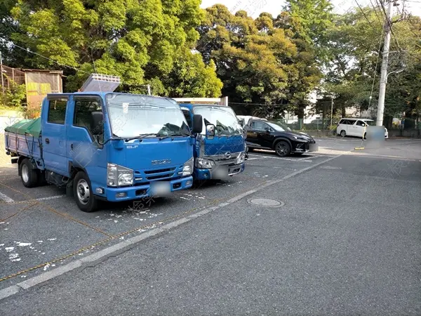 東２丁目4(屋外・平面) 月極駐車場