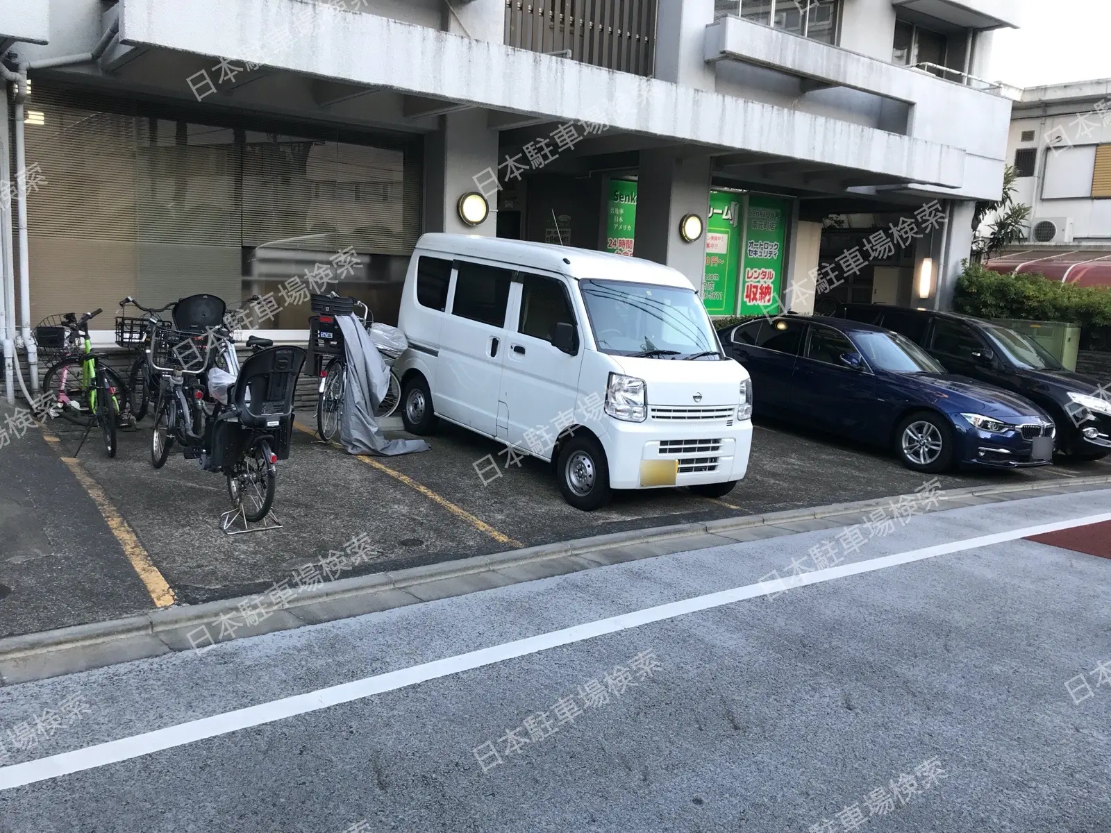 新宿区南元町 月極駐車場