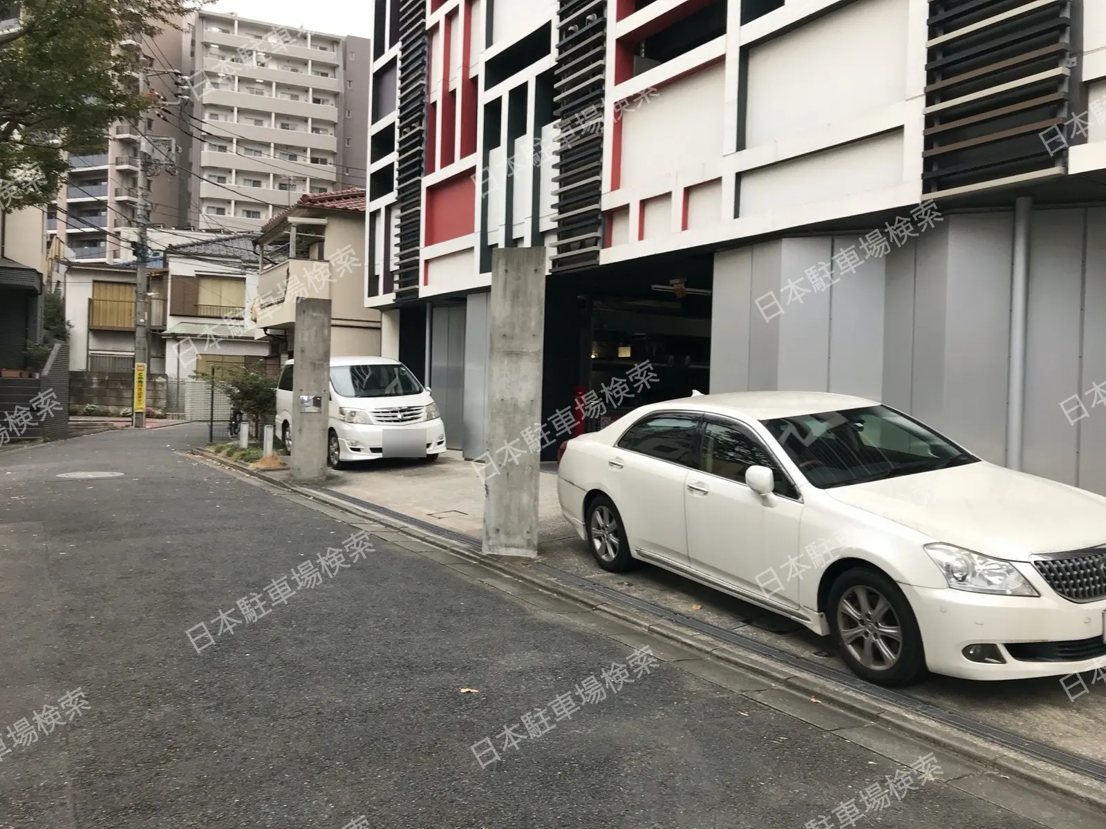 新宿区若松町　月極駐車場