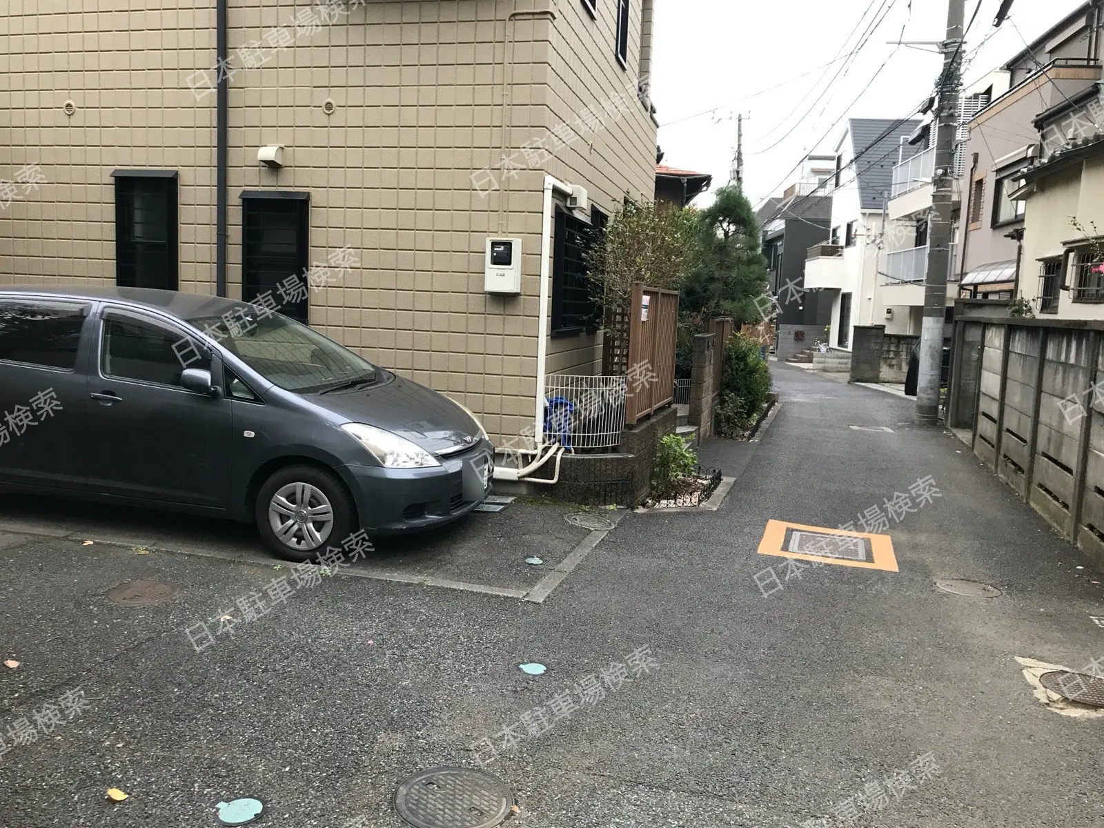 新宿区若松町　月極駐車場