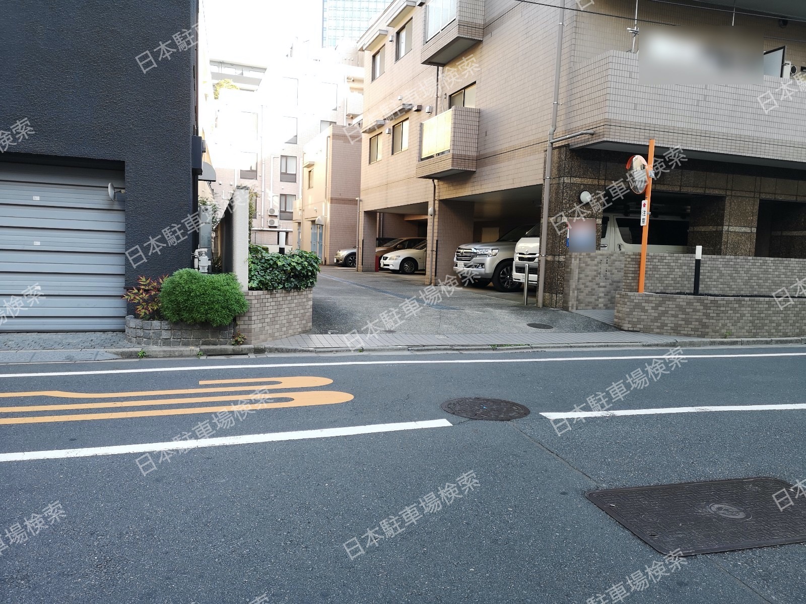 新宿区新小川町　月極駐車場