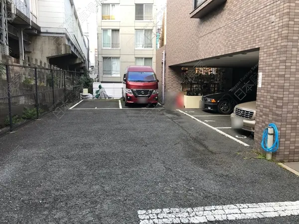 代々木1丁目月極駐車場