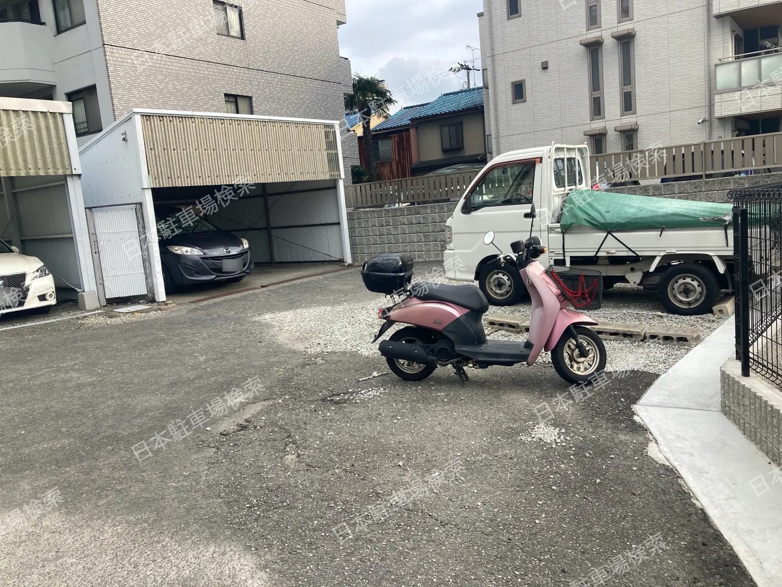 大阪市淀川区十八条１丁目　月極駐車場