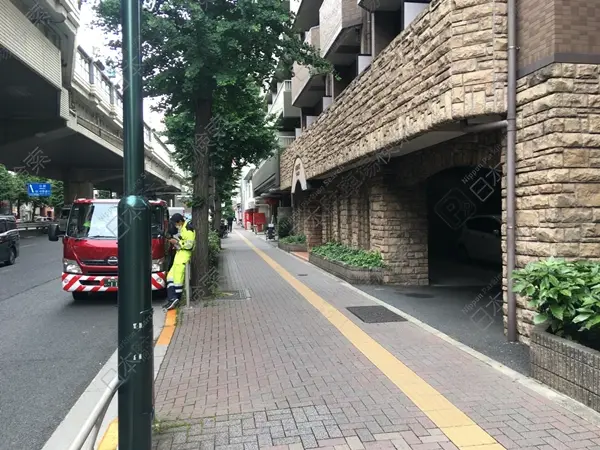 渋谷区幡ケ谷２丁目月極駐車場