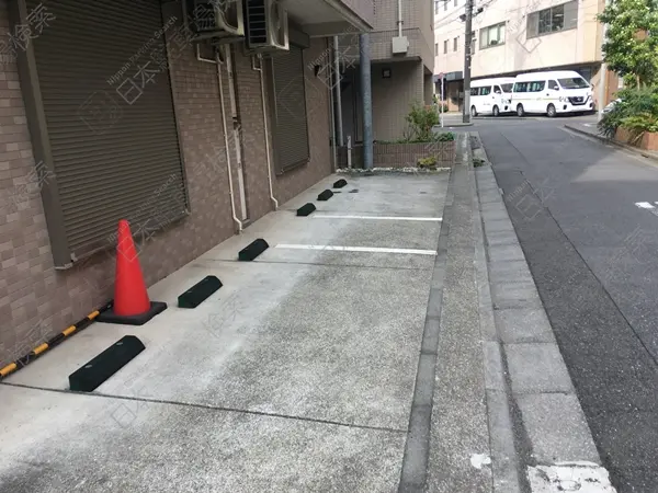 渋谷区幡ヶ谷２丁目　月極駐車場