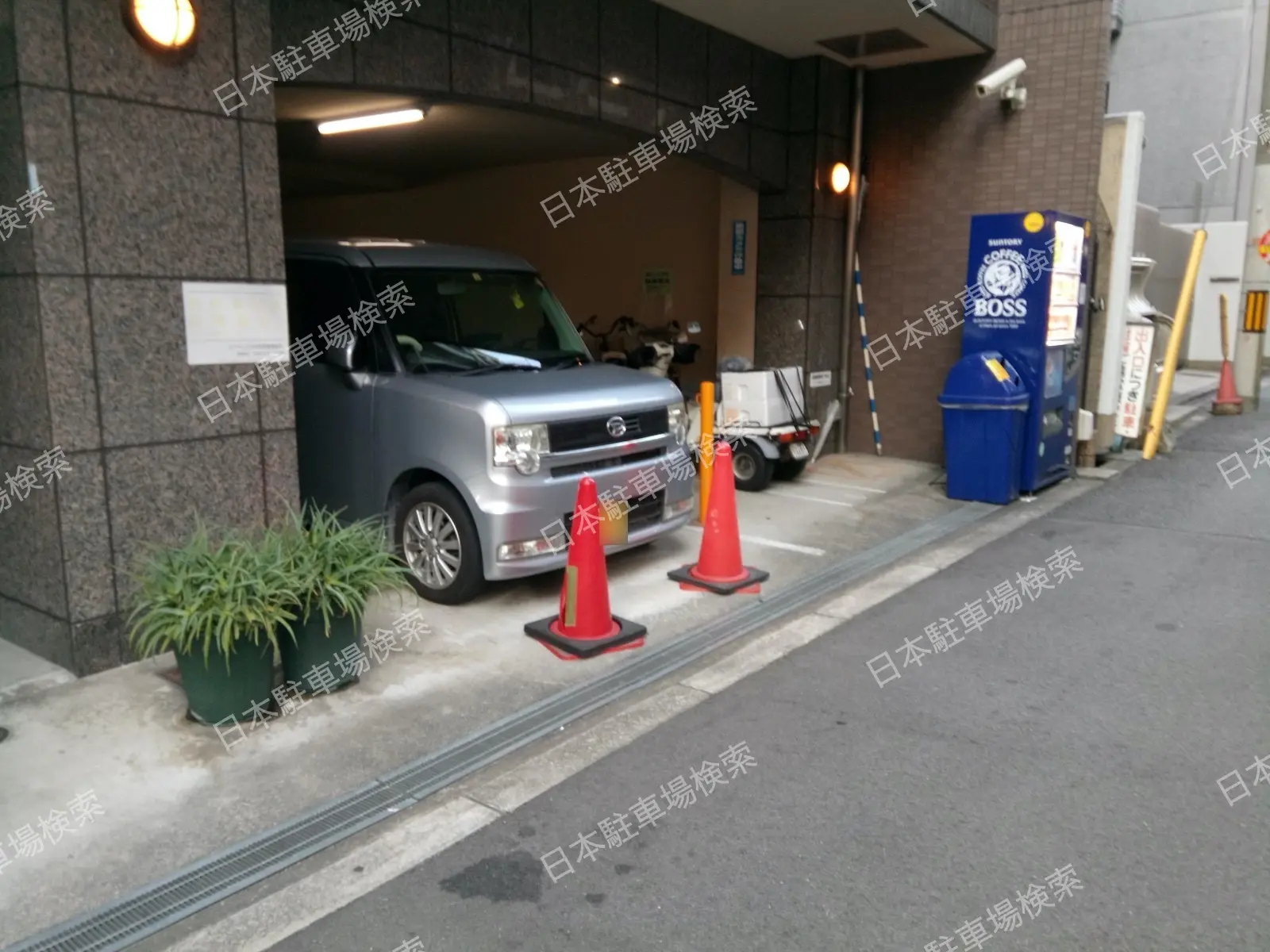 鎗屋町２丁目4(屋内・平面) 月極駐車場