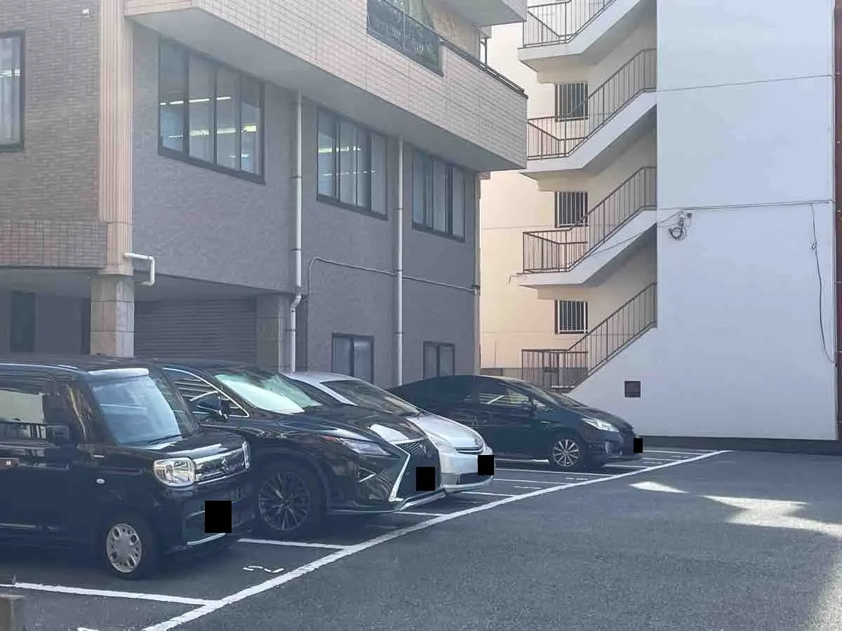 福岡市中央区白金１丁目 月極駐車場