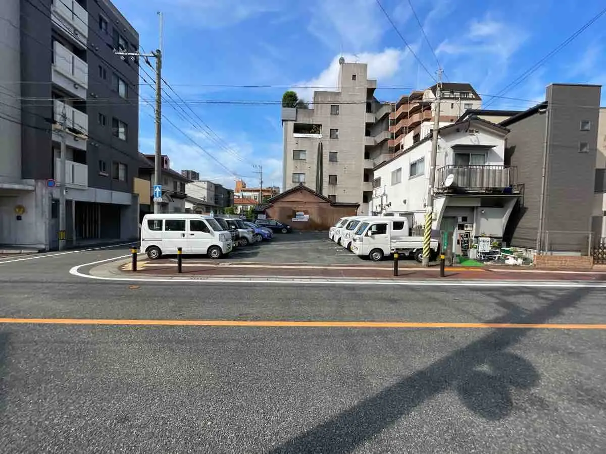 福岡市中央区白金１丁目 月極駐車場