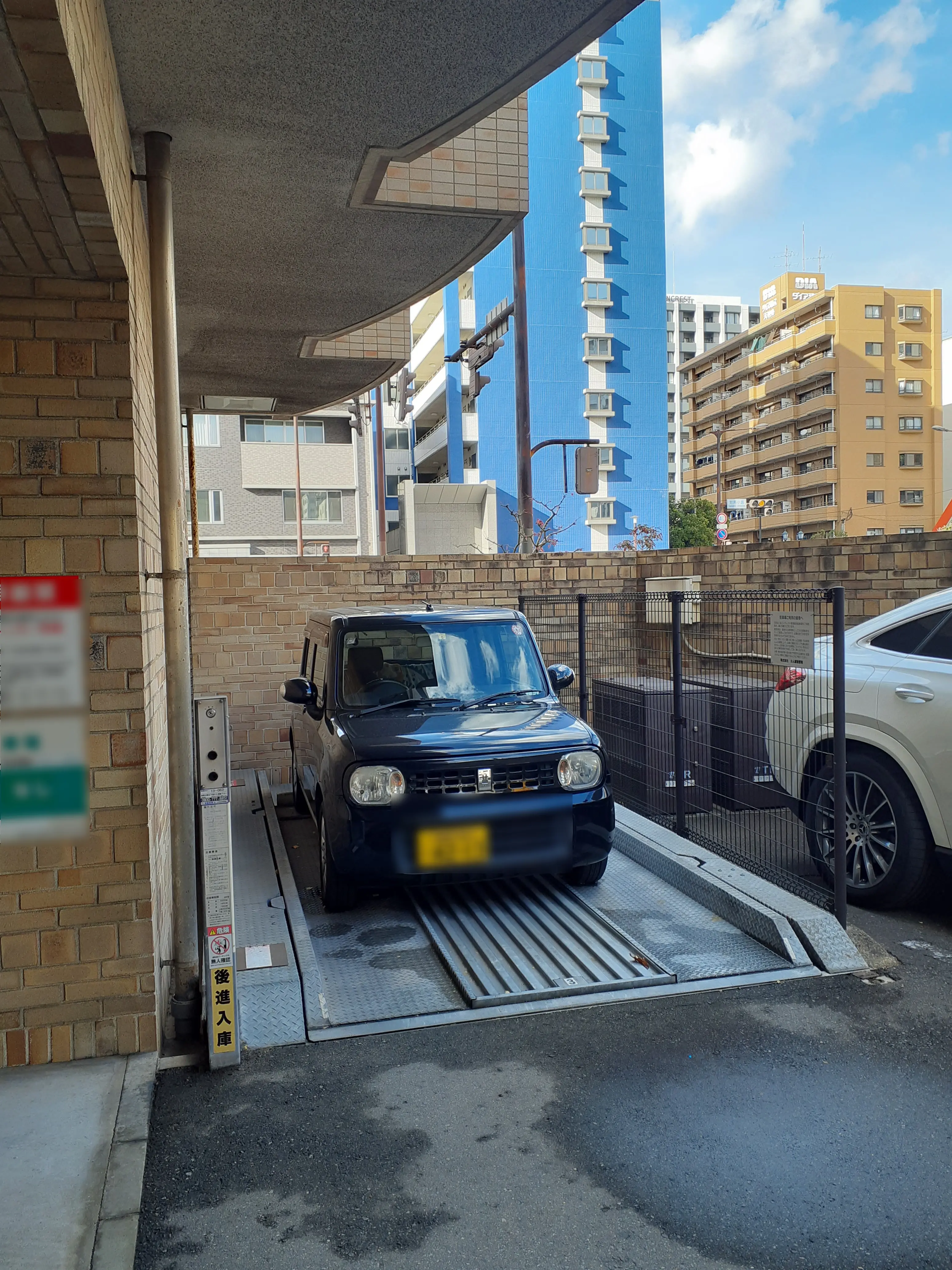 福岡市博多区対馬小路　月極駐車場