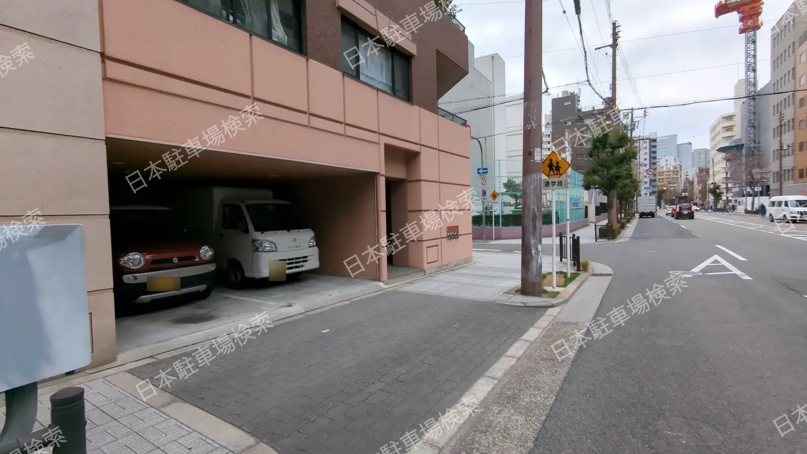 大阪市西区江戸堀２丁目　月極駐車場