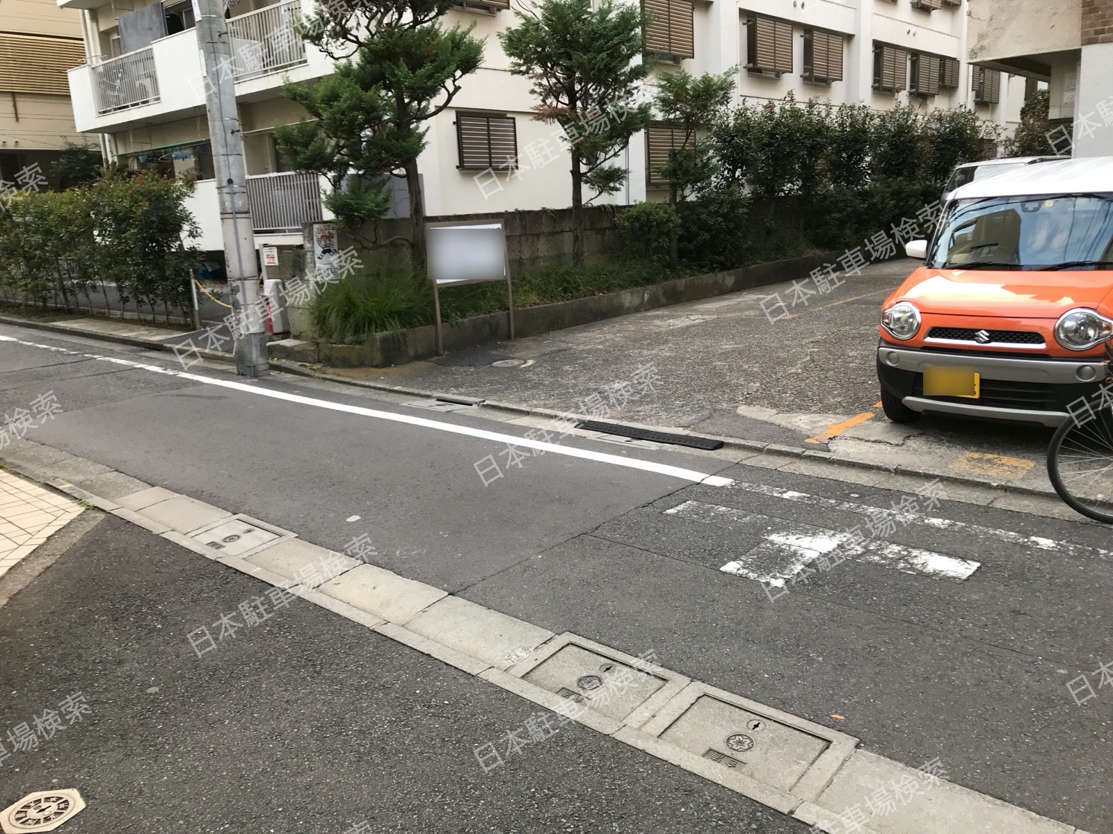 新宿区西新宿8丁目　月極駐車場