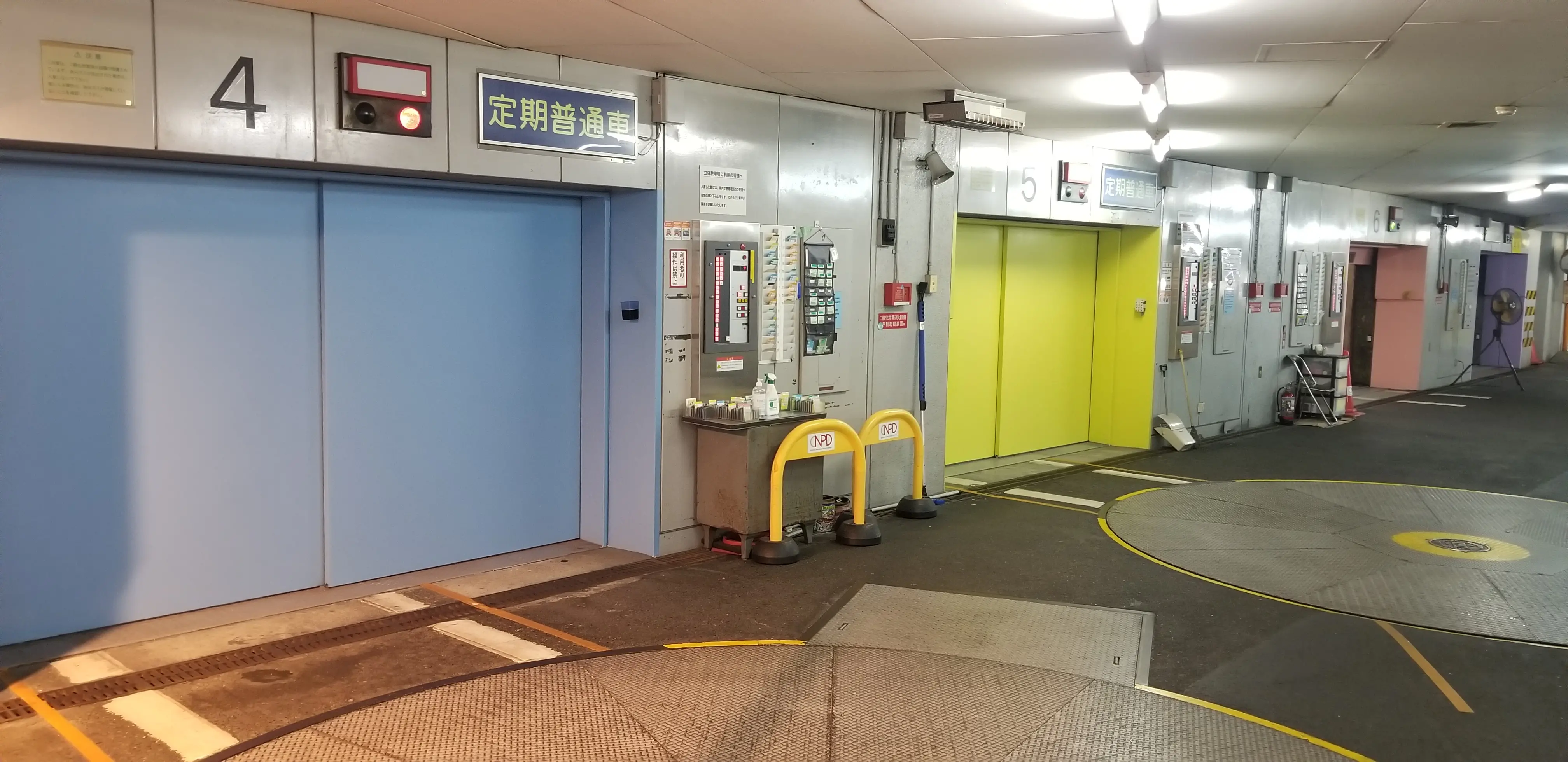 ★手数料０円★新栄２丁目1(屋内・機械) 月極駐車場