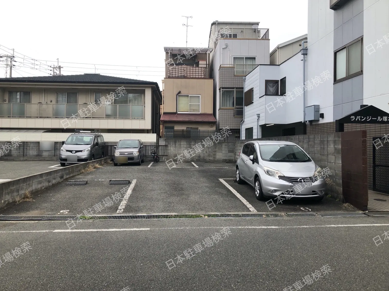 大阪市淀川区塚本３丁目　月極駐車場