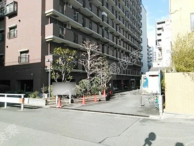 大阪市中央区瓦屋町２丁目　月極駐車場