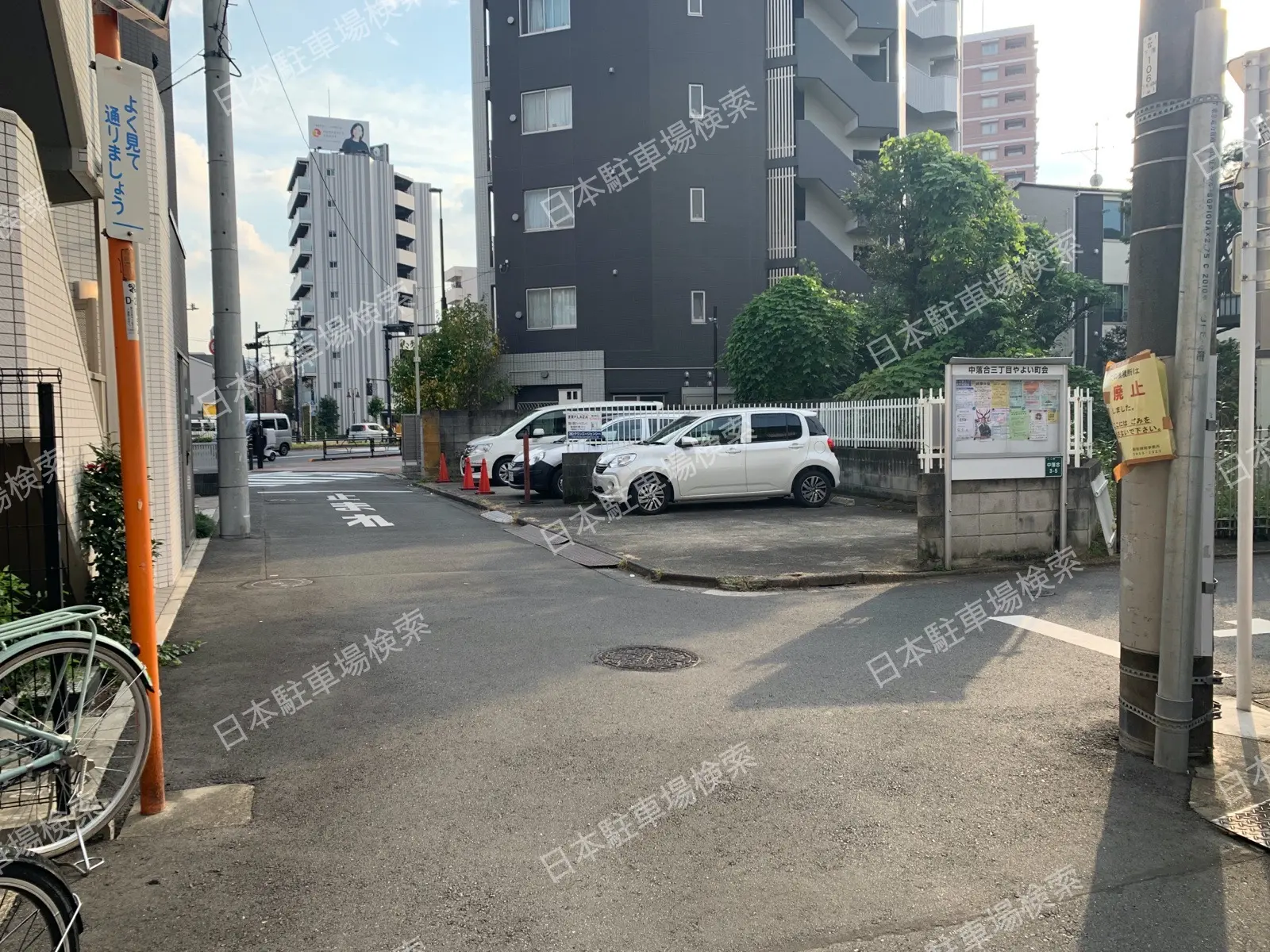 新宿区中落合３丁目　月極駐車場