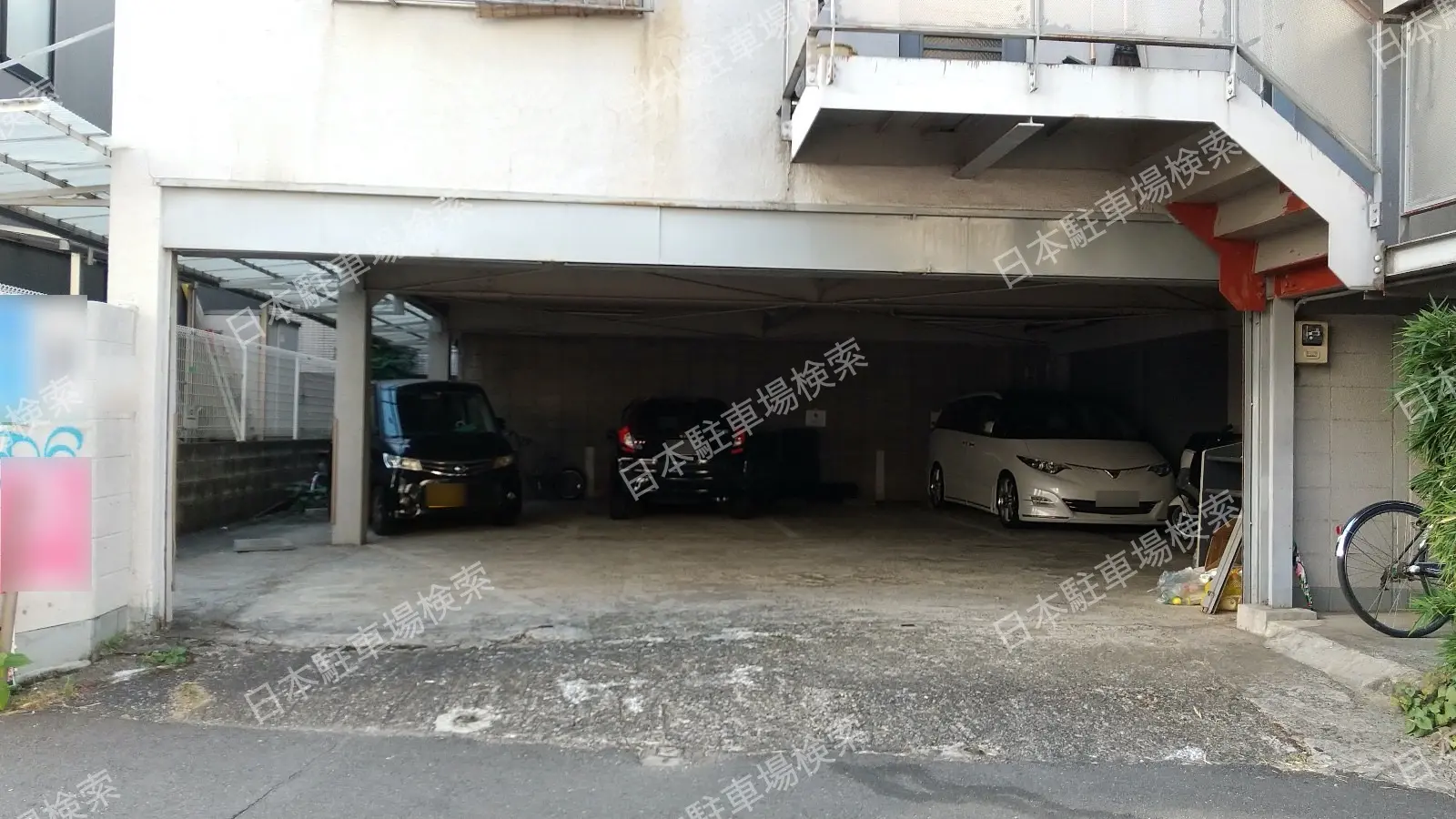 新宿区高田馬場４丁目月極駐車場