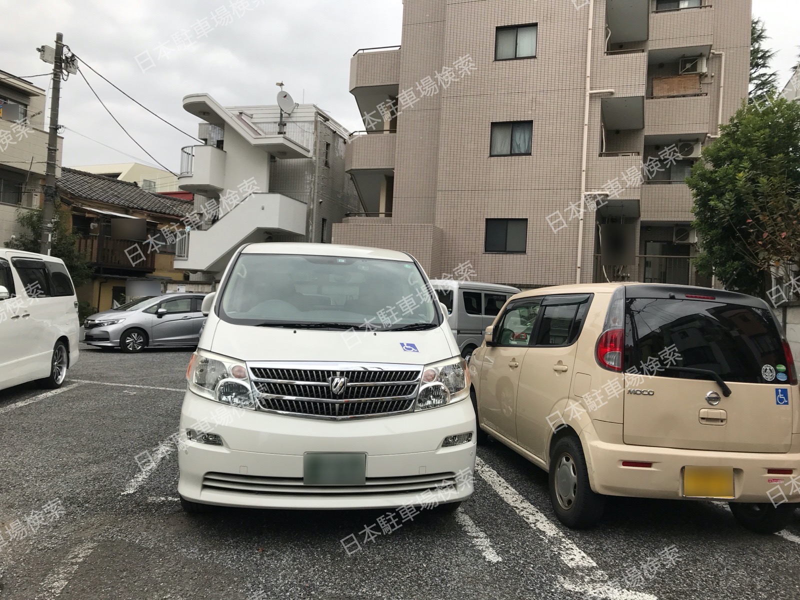 新宿区高田馬場４丁目月極駐車場