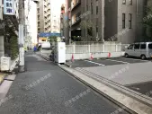 新宿区市谷本村町　月極駐車場