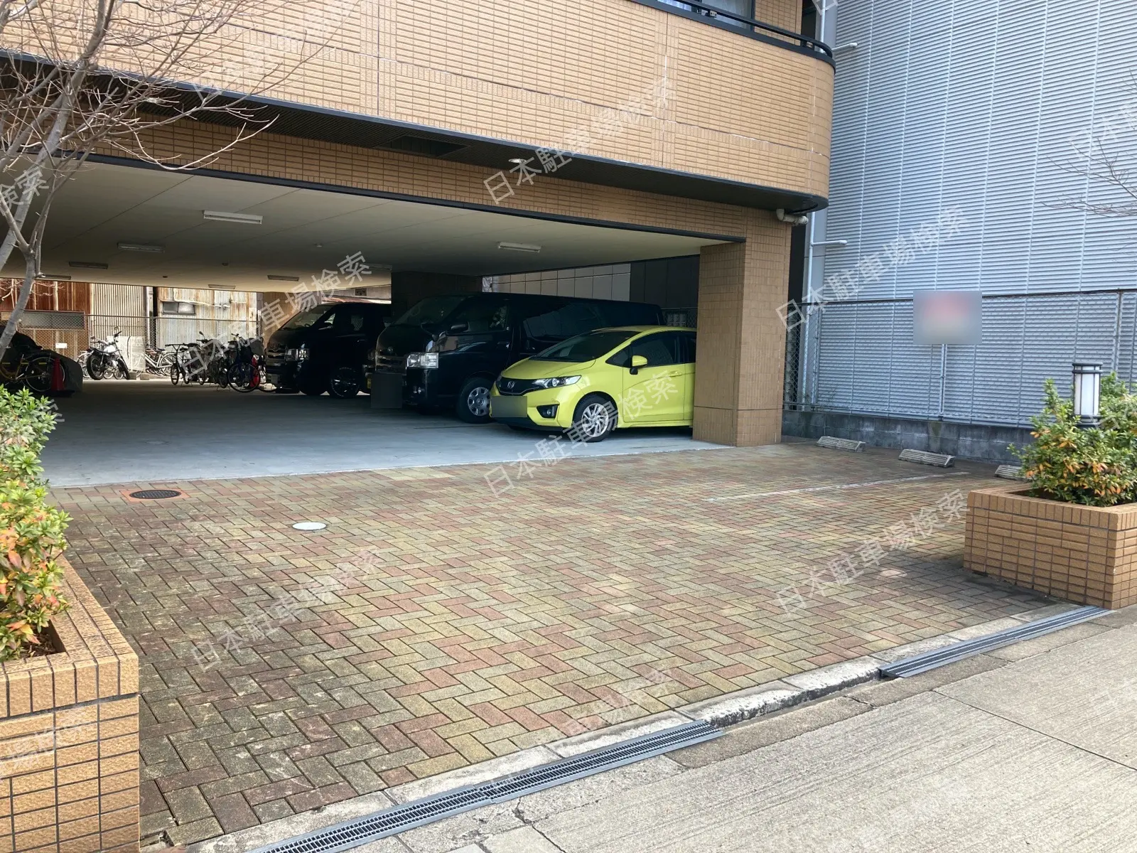 桜川２丁目12(屋内・平面) 月極駐車場