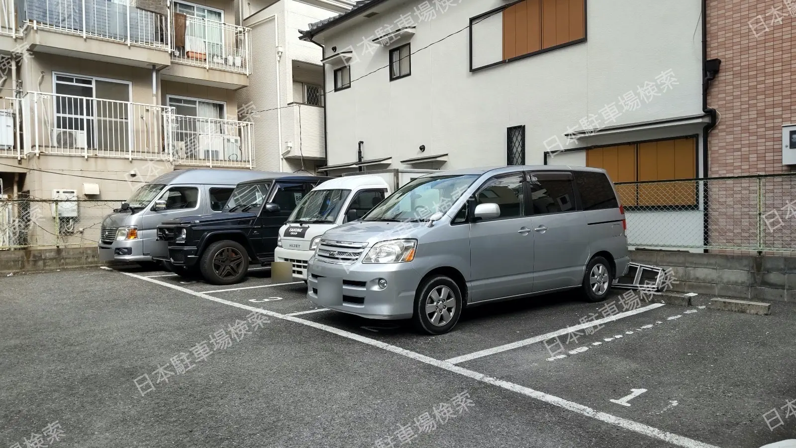 大阪市淀川区木川東３丁目３　月極駐車場