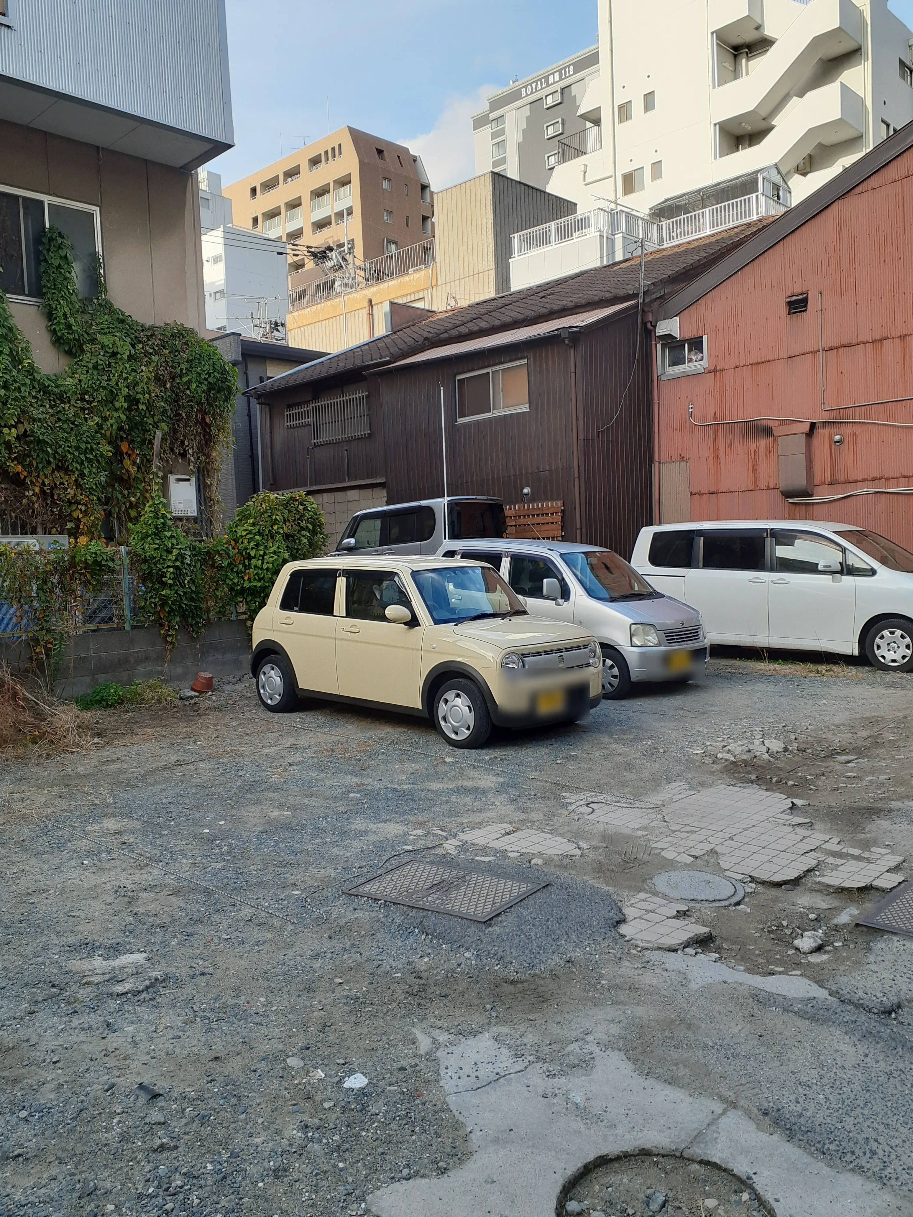 福岡市博多区綱場町　月極駐車場