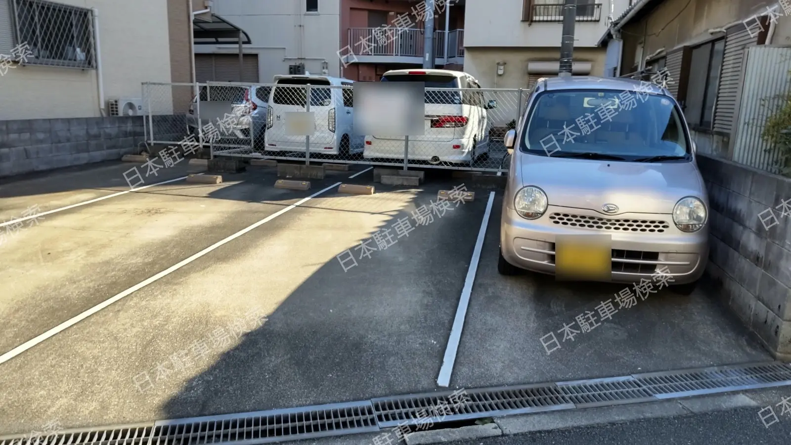 大阪市淀川区塚本２丁目５　月極駐車場