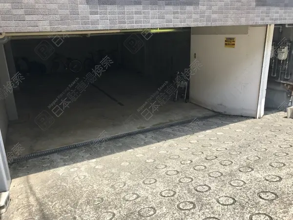 渋谷区上原３丁目 月極駐車場