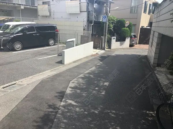 渋谷区上原３丁目  月極駐車場