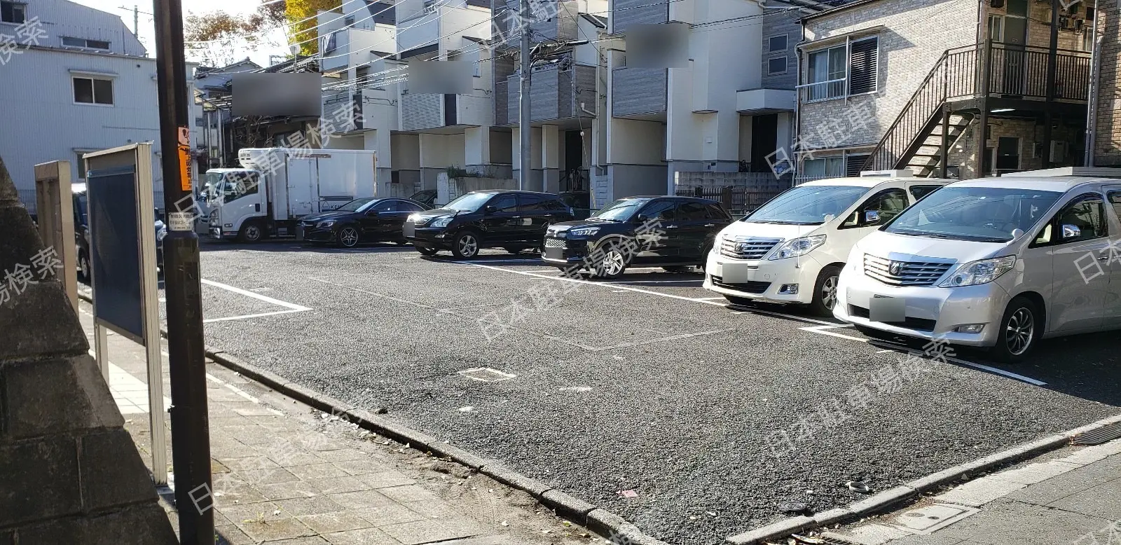 新宿区西早稲田３丁目 月極駐車場