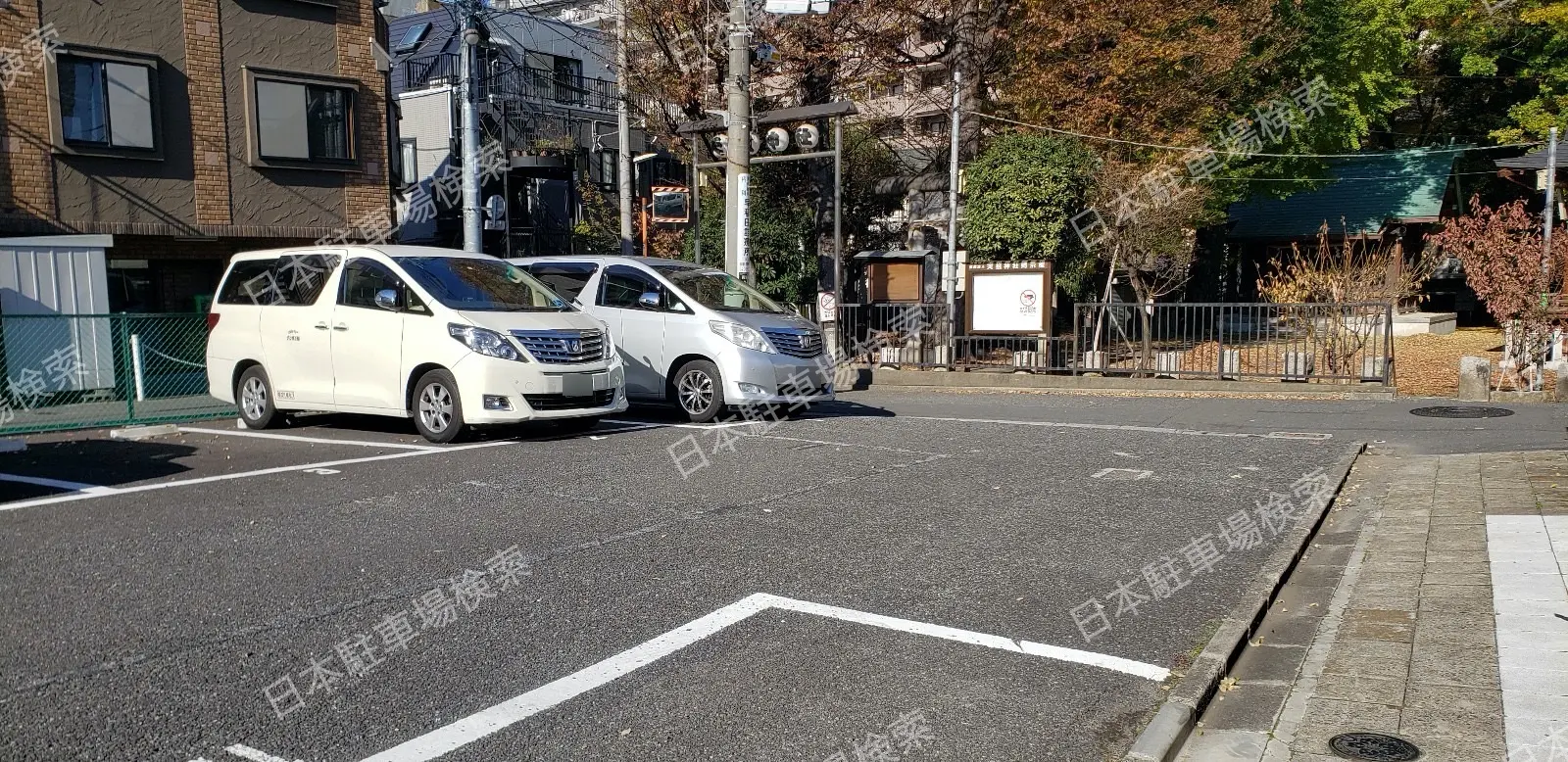 新宿区西早稲田３丁目 月極駐車場