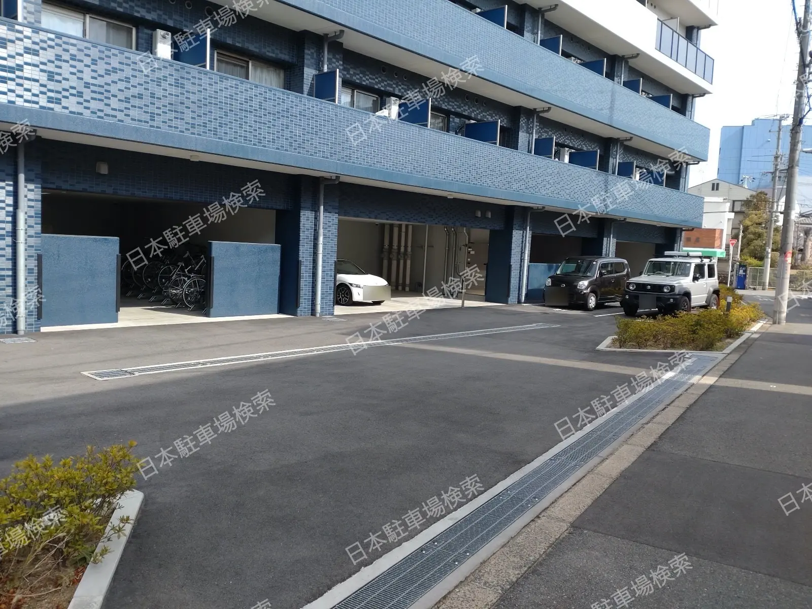 大阪市淀川区東三国１丁目 月極駐車場