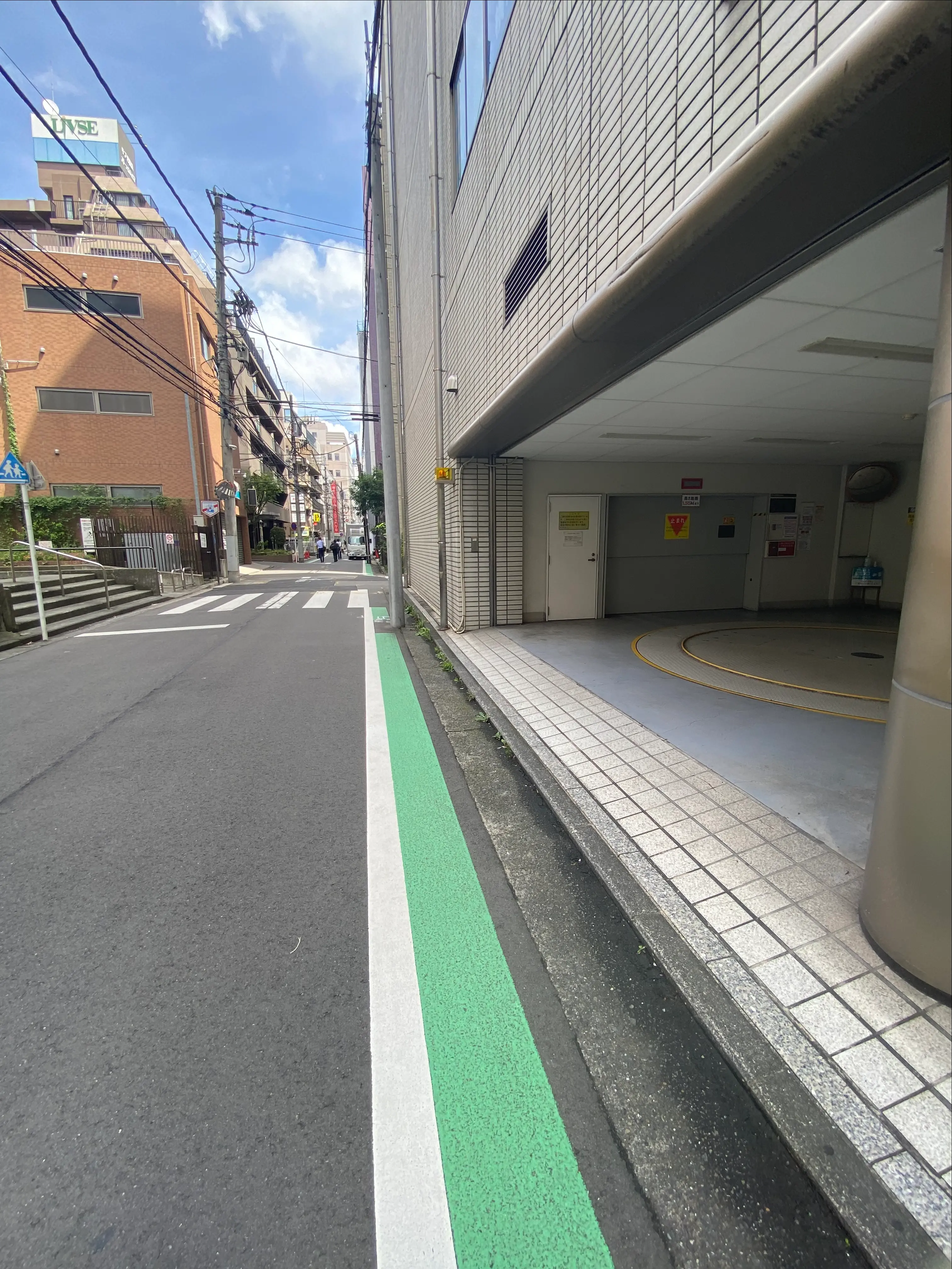 横浜市神奈川区鶴屋町２丁目　月極駐車場