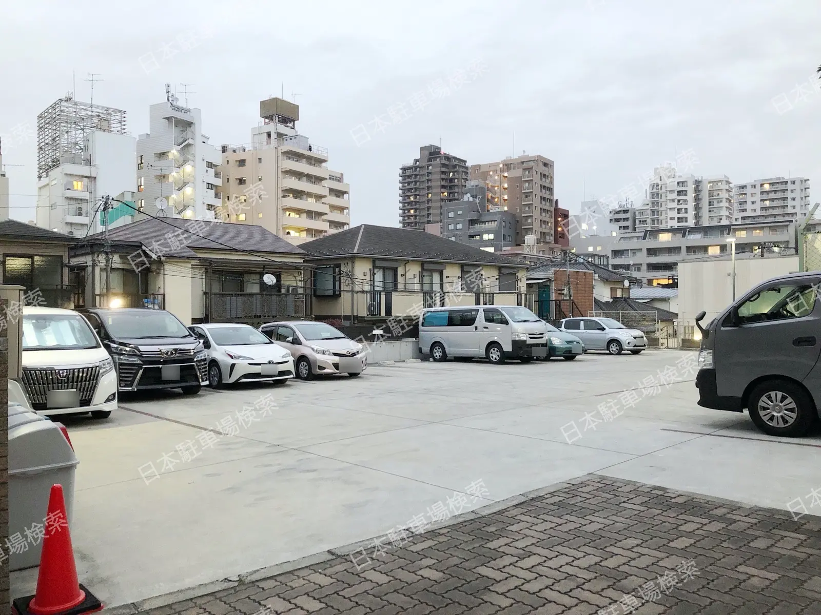 新宿区高田馬場１丁目月極駐車場