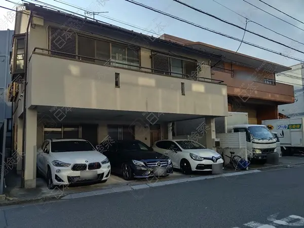 渋谷区幡ヶ谷３丁目  月極駐車場