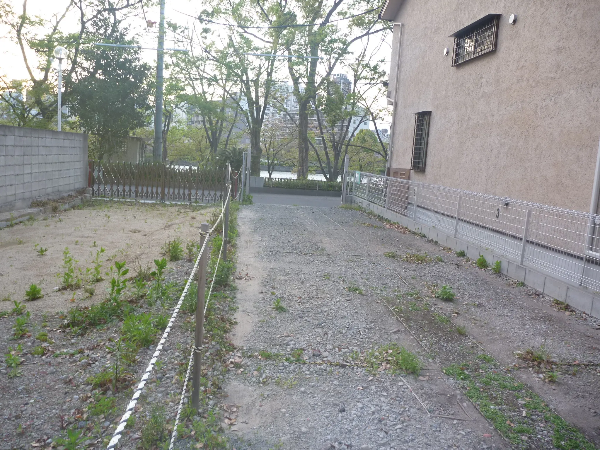 網島3台 月極駐車場