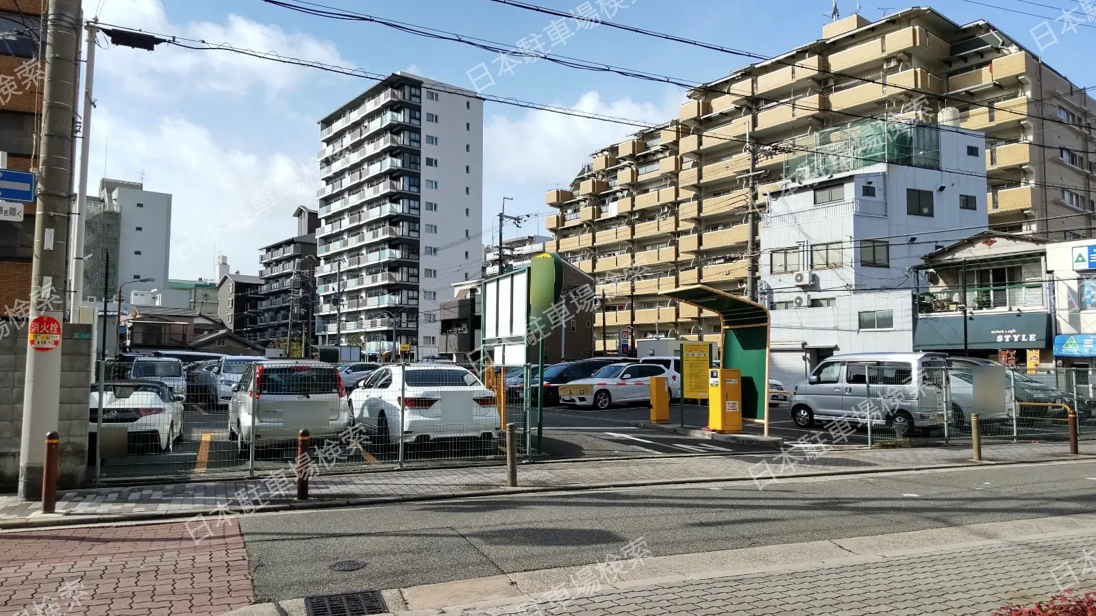 大阪市淀川区木川東４丁目12　月極駐車場