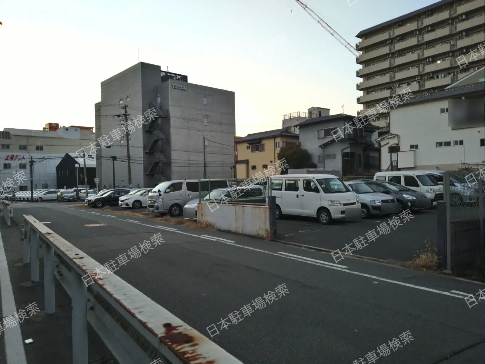 大阪市淀川区木川東４丁目　月極駐車場